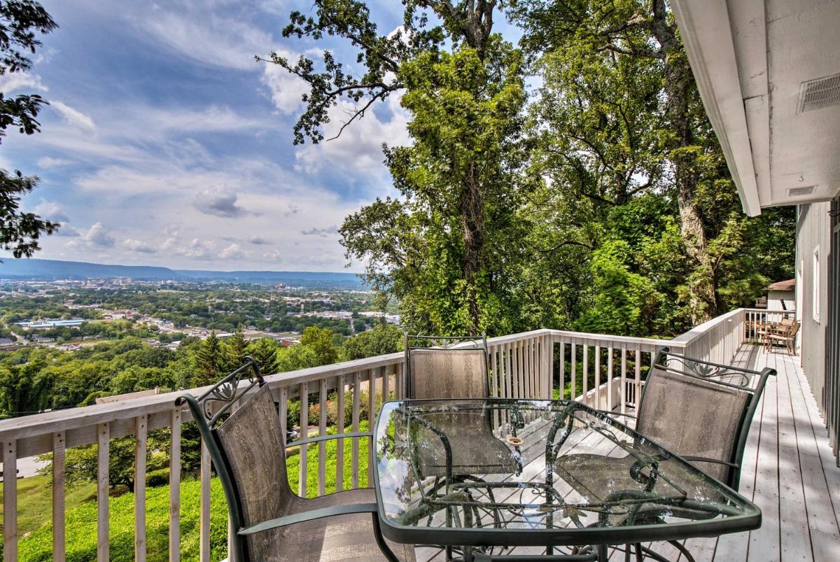 Upscale Chattanooga Home on Missionary Ridge! - main image