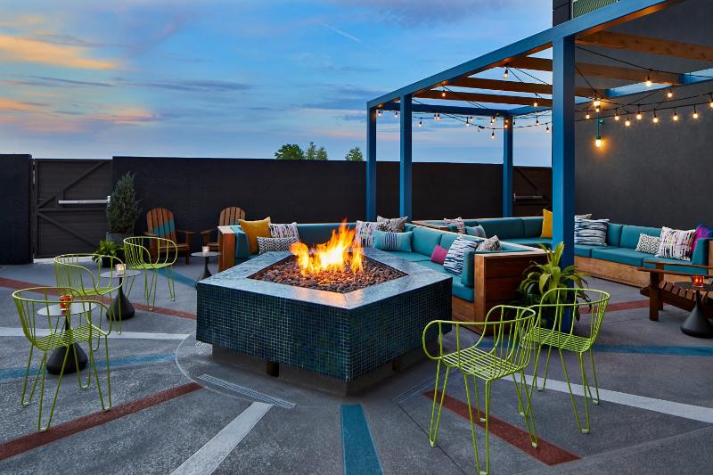 Aloft Chattanooga Hamilton Place - image 2