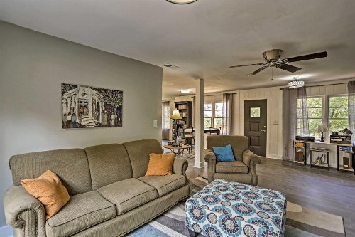 Family-Friendly Escape about 6 Mi to City Center! - image 7