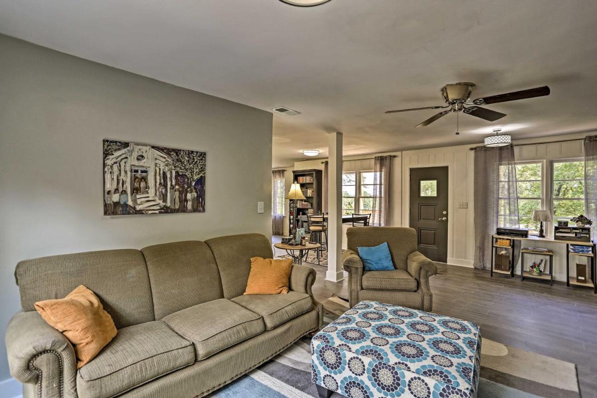 Family-Friendly Escape about 6 Mi to City Center! - image 7