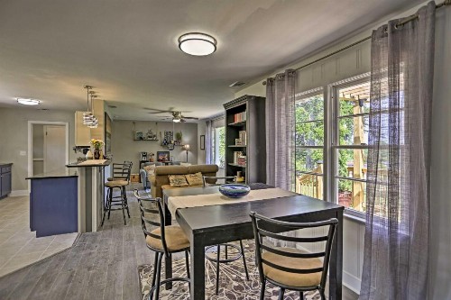 Family-Friendly Escape about 6 Mi to City Center! - image 8