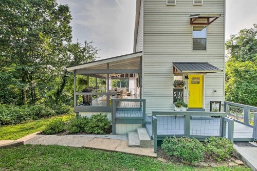 Pet-Friendly Chattanooga Home 3 Mi to Dtwn!