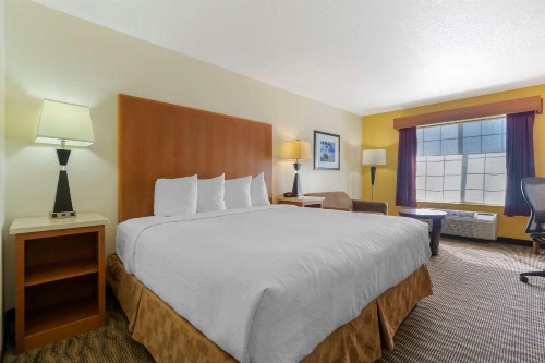 Best Western Plus Park Place Inn & Suites - image 13