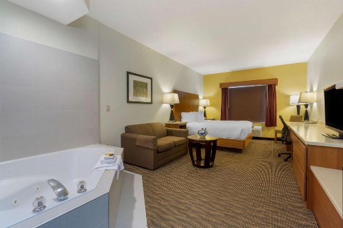 Best Western Plus Park Place Inn & Suites - image 19