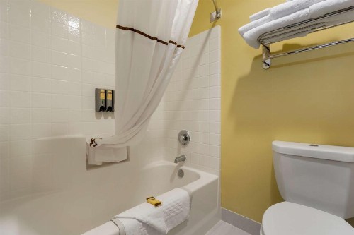 Best Western Plus Park Place Inn & Suites - image 23