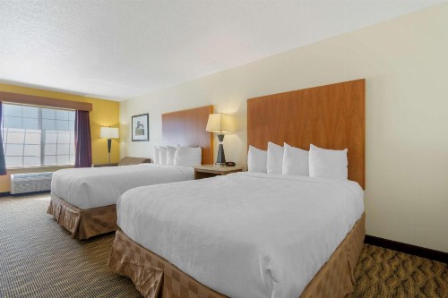 Best Western Plus Park Place Inn & Suites - image 6