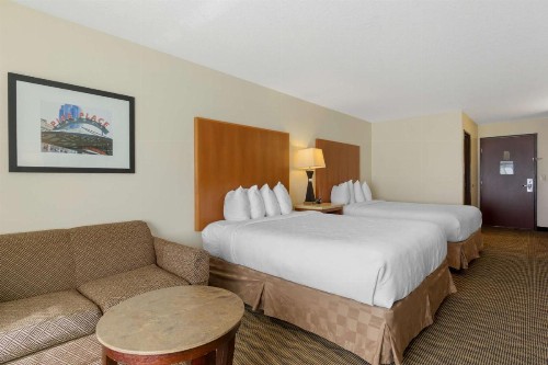 Best Western Plus Park Place Inn & Suites - image 7