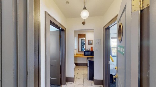 Riverwalk Inn - image 29
