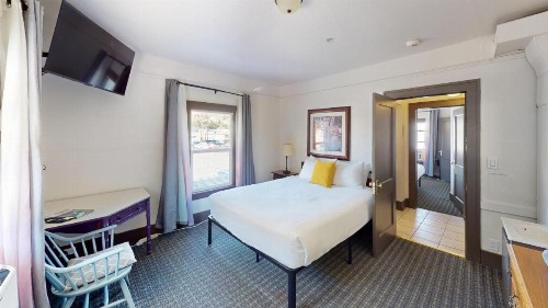 Riverwalk Inn - image 30