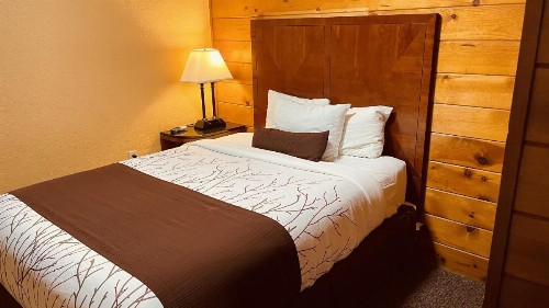 Apple Inn Motel - image 9