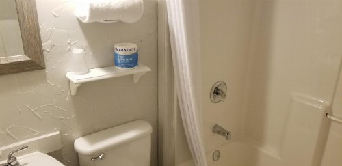 Deep Water Inn - image 23