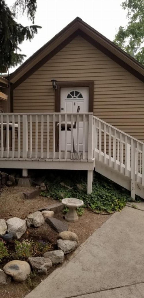 Deep Water Inn - image 32