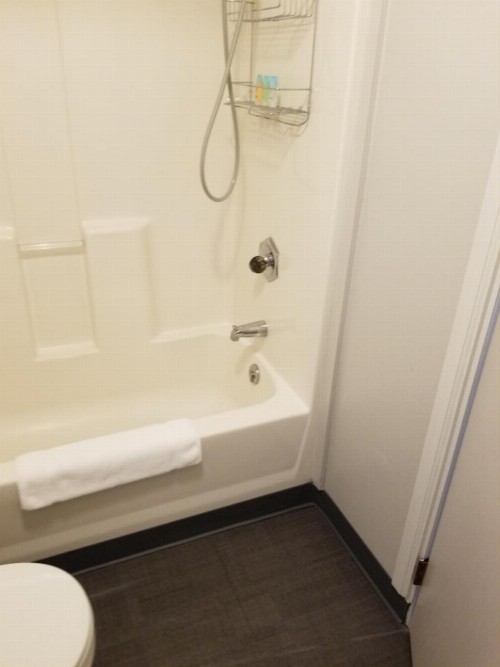 Deep Water Inn - image 7