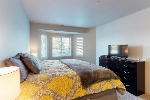 Park Pointe: Blue View (B303) - image 7