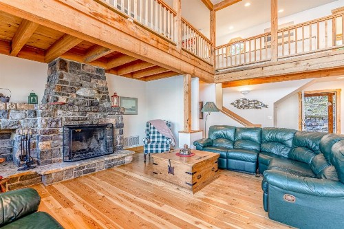 Captain's Lighthouse Lodge - image 9