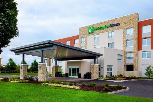 Holiday Inn Express Chesapeake - Norfolk an IHG Hotel