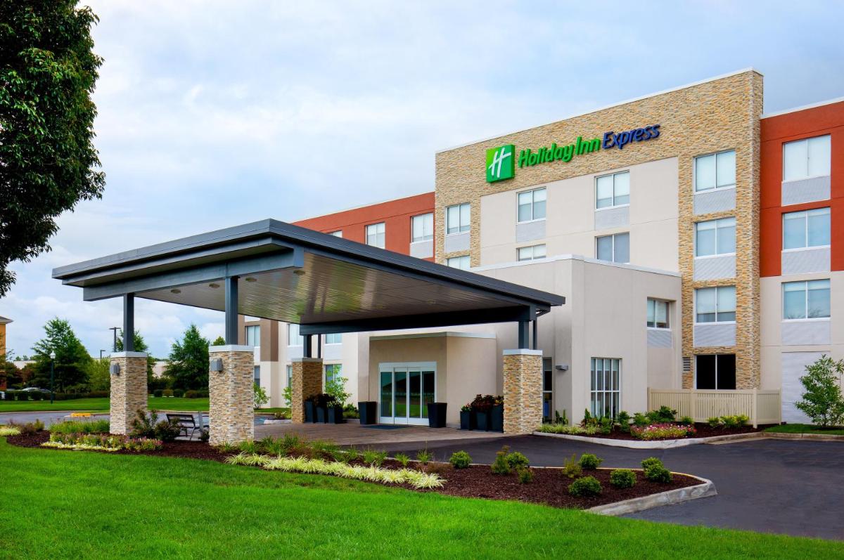 Holiday Inn Express Chesapeake - Norfolk an IHG Hotel - main image
