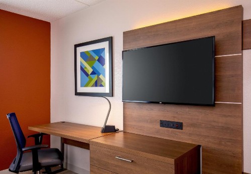 Holiday Inn Express Chesapeake - Norfolk an IHG Hotel - image 16