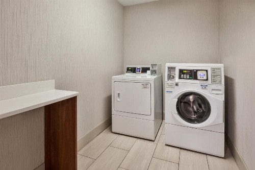 Holiday Inn Express & Suites Chesapeake an IHG Hotel - image 12