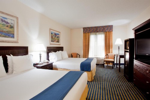 Holiday Inn Express & Suites Chesapeake an IHG Hotel - image 2