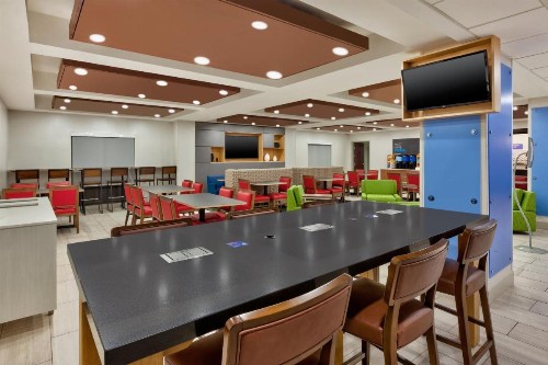 Holiday Inn Express & Suites Chesapeake an IHG Hotel - image 22