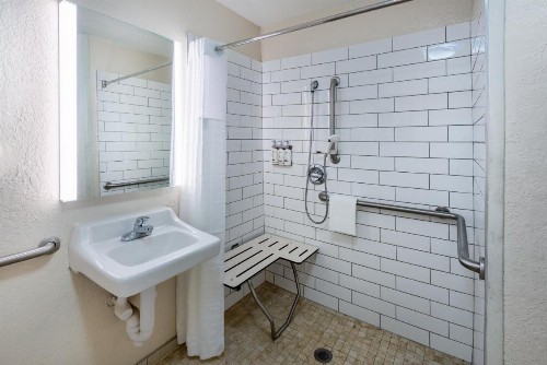 Candlewood Suites Chesapeake-Suffolk an IHG Hotel - image 22