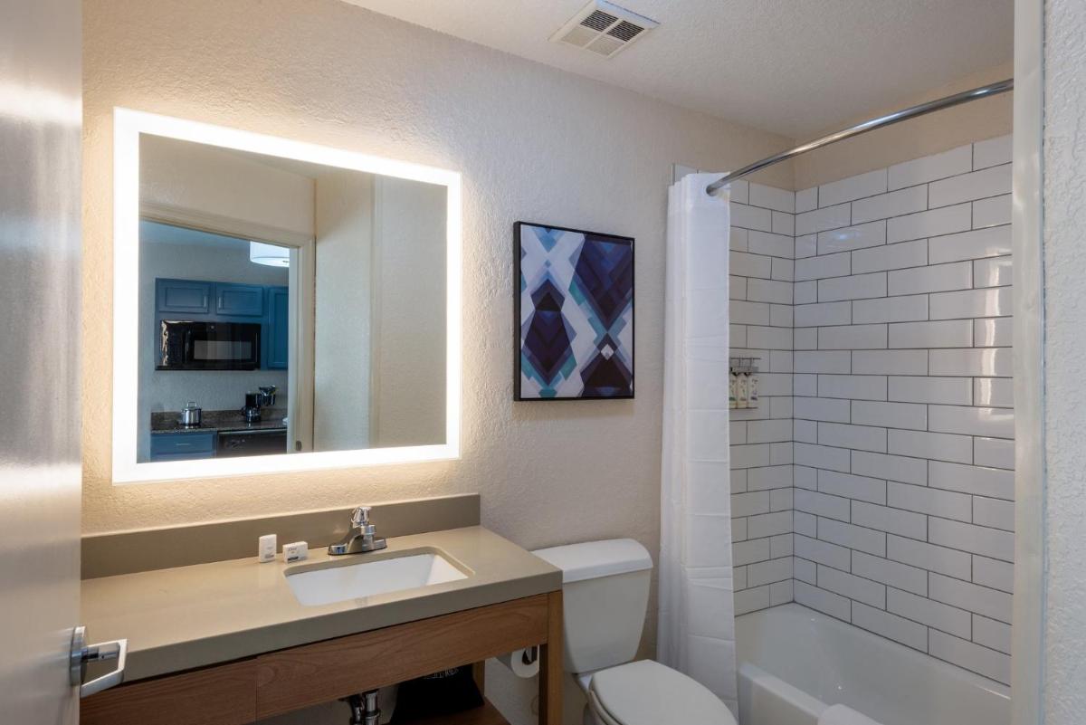 Candlewood Suites Chesapeake-Suffolk an IHG Hotel - image 4