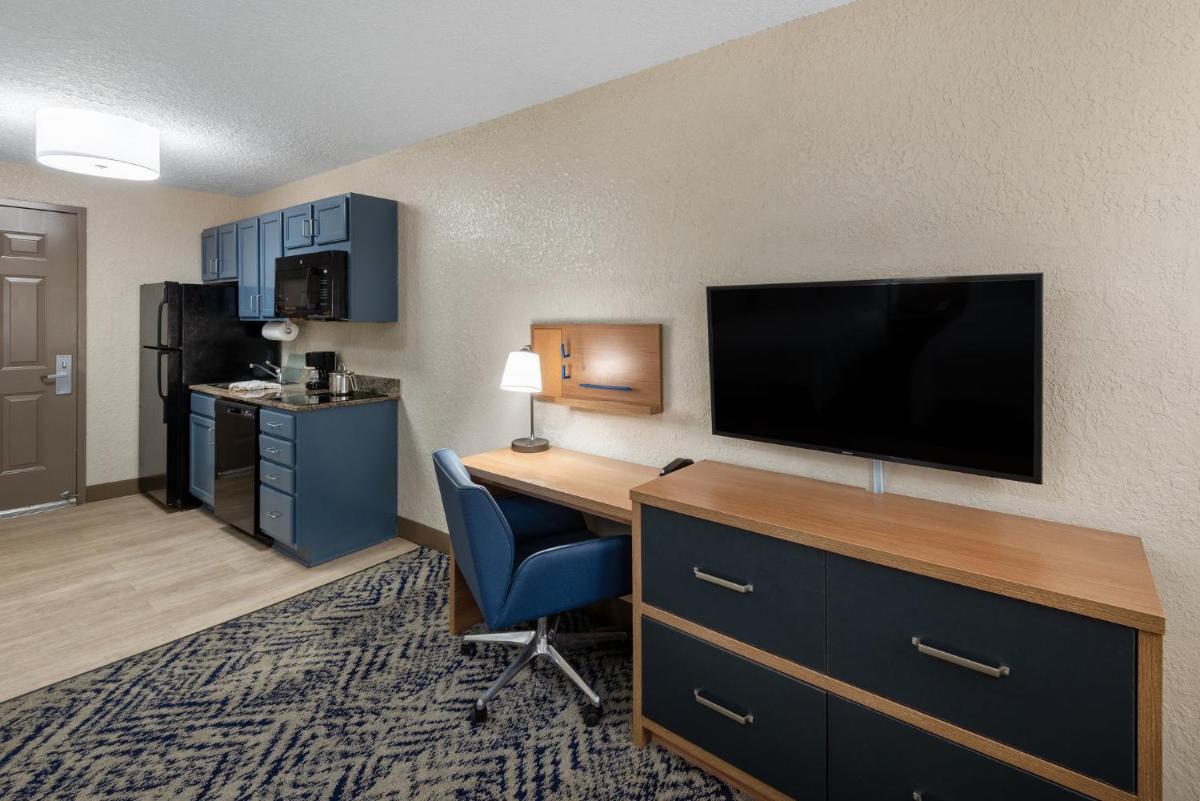 Candlewood Suites Chesapeake-Suffolk an IHG Hotel - image 7
