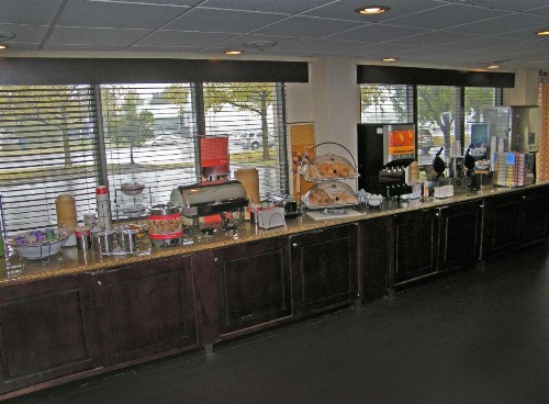 Hampton Inn Norfolk/Chesapeake - Greenbrier Area - image 10