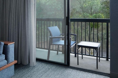 Courtyard Chesapeake Greenbrier - image 15