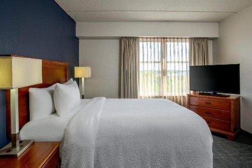 Residence Inn by Marriott Chesapeake Greenbrier - image 25