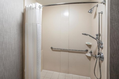 Residence Inn by Marriott Chesapeake Greenbrier - image 43