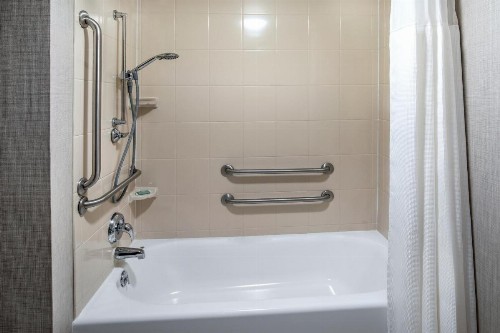 Residence Inn by Marriott Chesapeake Greenbrier - image 47