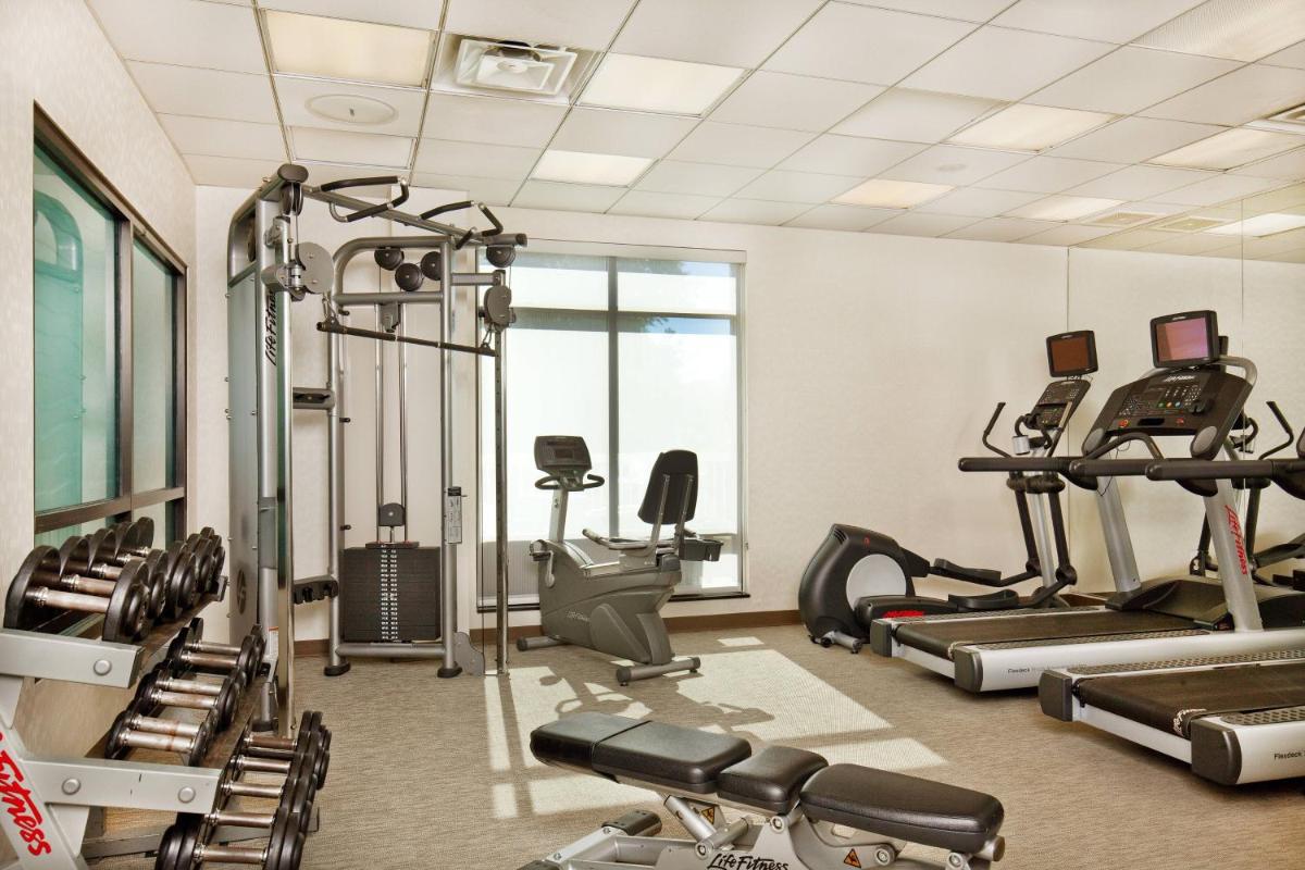 SpringHill Suites Chesapeake Greenbrier - image 4