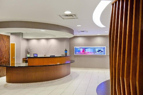 SpringHill Suites Chesapeake Greenbrier - image 9