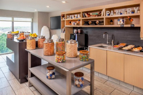 Delta Hotels by Marriott Chesapeake Norfolk - image 23