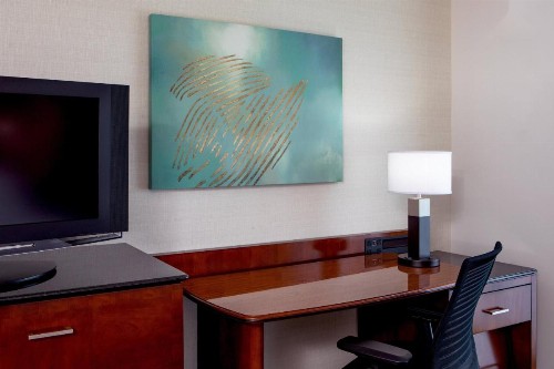 Delta Hotels by Marriott Chesapeake Norfolk - image 4