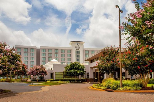 Delta Hotels by Marriott Chesapeake Norfolk - image 5
