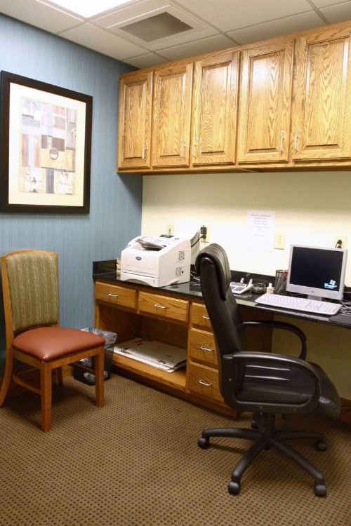 Hampton Inn & Suites Chesapeake-Square Mall - image 32