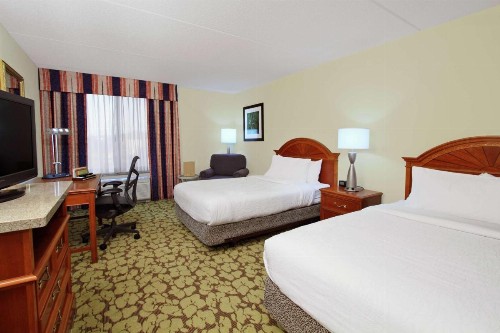 Hilton Garden Inn Chesapeake - image 12