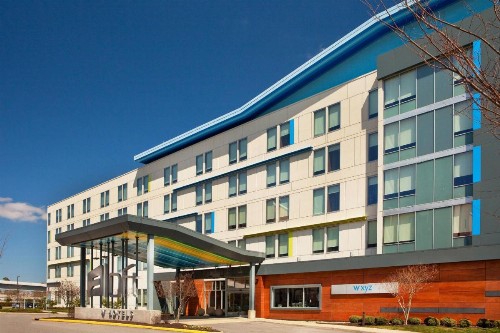 Aloft Chesapeake - image 9