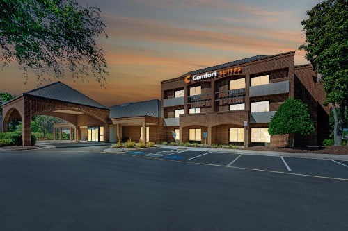 Comfort Suites Chesapeake - Norfolk - image 2
