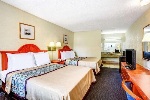 Days Inn by Wyndham Chesapeake - image 14
