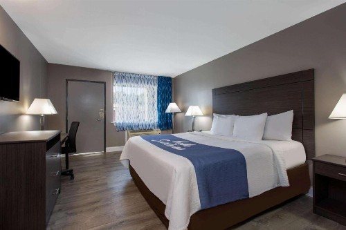 Days Inn by Wyndham Chesapeake - image 3