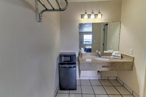Budget Lodge Churchland - image 25