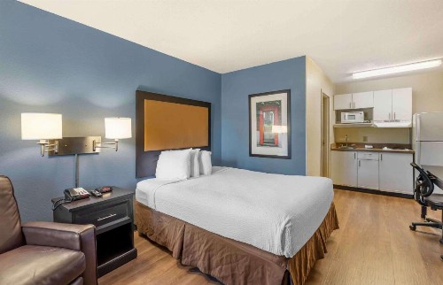 Extended Stay America Suites - Chesapeake - Crossways Blvd - image 2