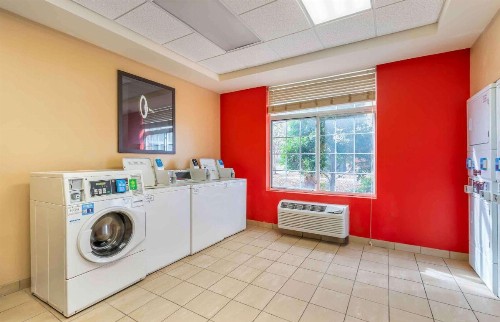Extended Stay America Suites - Chesapeake - Greenbrier Circle - image 40