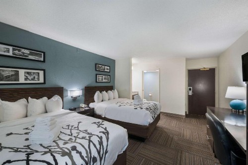 Sleep Inn and Suites Chesapeake - Portsmouth - image 10