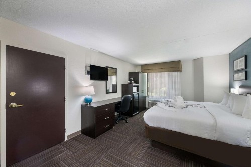 Sleep Inn and Suites Chesapeake - Portsmouth - image 14