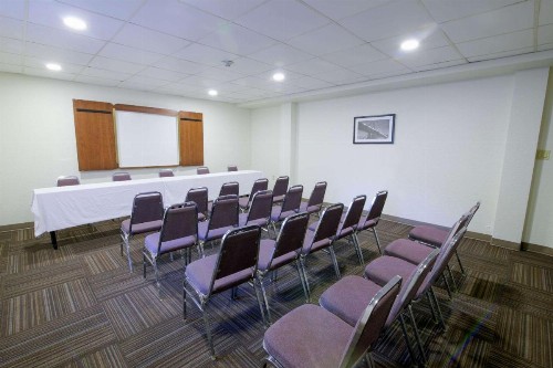 Sleep Inn and Suites Chesapeake - Portsmouth - image 37